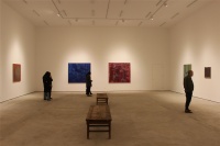 嚴(yán)巖個(gè)展亮相亦安畫廊，“沿”線中的自我對(duì)抗與消解,嚴(yán)巖