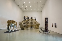 一場暌違六年的展覽背后，一家民營美術館的進與退,岳敏君,張子康,黃篤,謝素貞,張寶全,高鵬,赫拉爾多·莫斯克拉