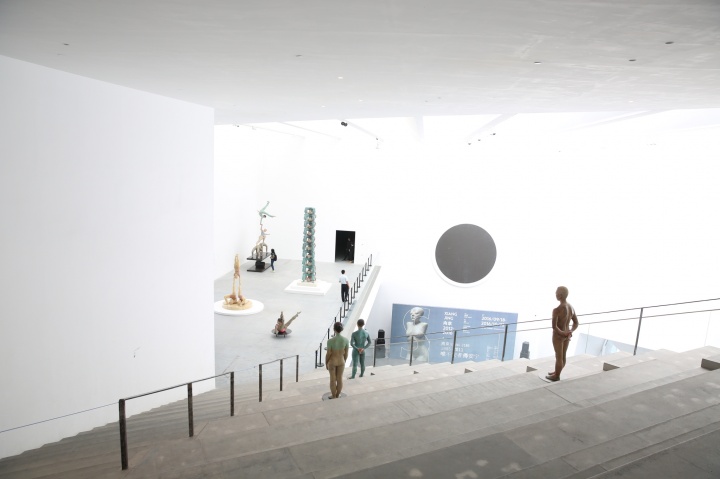 向京大型回顧展+新作展
