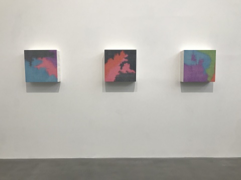 曹雨麥勒首展，我有水蛇腰，還有大長(zhǎng)腿