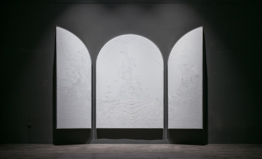 《圖像生產(chǎn)-0號》 240×400cm 綜合材料 2012-2017
