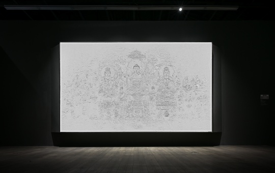 楊韜個(gè)展亮相芳草地，干預(yù)場所中的“當(dāng)代寓言”