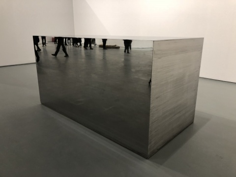 郭工 《切問(wèn)-不銹鋼C-1》 240×122×122cm 不銹鋼 2017-2018
