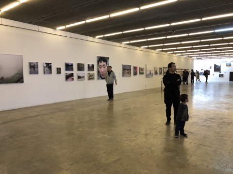 第十屆三影堂攝影獎(jiǎng)“起承” 王拓18分鐘的影像作品《審問(wèn)》奪魁