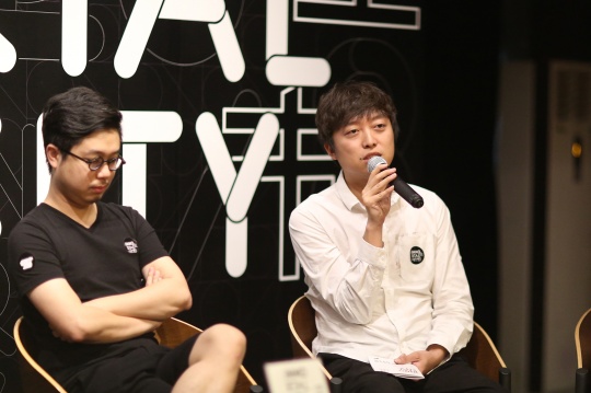 策展人王麟發(fā)言
