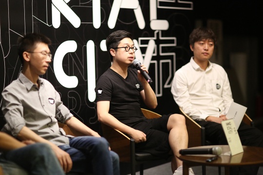 策展人宋振熙發(fā)言
