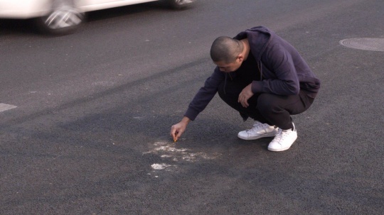 藝術(shù)家趙趙布展現(xiàn)場(chǎng)

