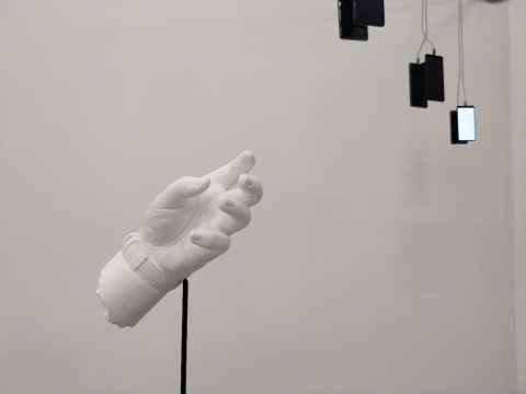 “超級對撞”展覽現(xiàn)場，Esmeralda Kosmatopoulos作品細節(jié)
