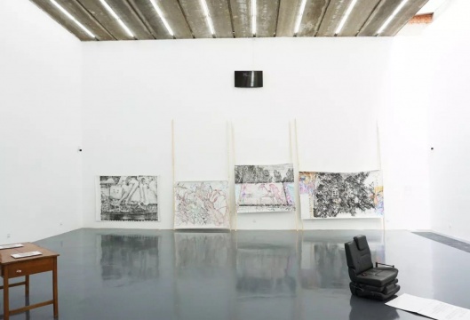于艾君作品展覽現(xiàn)場(chǎng)
