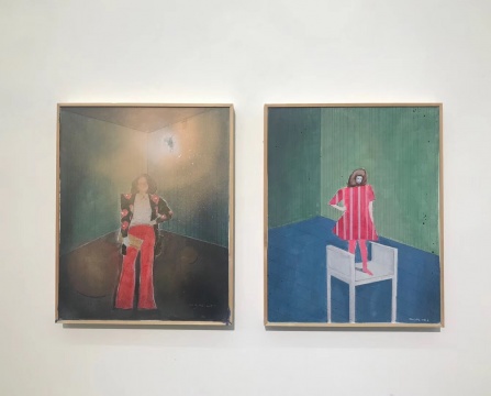 《有愛的女孩》  40x50cm 木板丙烯 2018、《高高在上的女孩》  40x50cm 木板丙烯 2018
