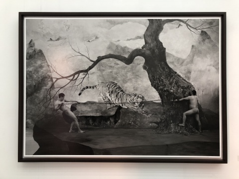 《三人抱樹》170cm×120cm 2018

