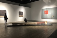 芳草地開幕張琪凱新作展  針對(duì)“不確定的歲月” 的一場哲學(xué)反思,黃篤,張琪凱,金美憐