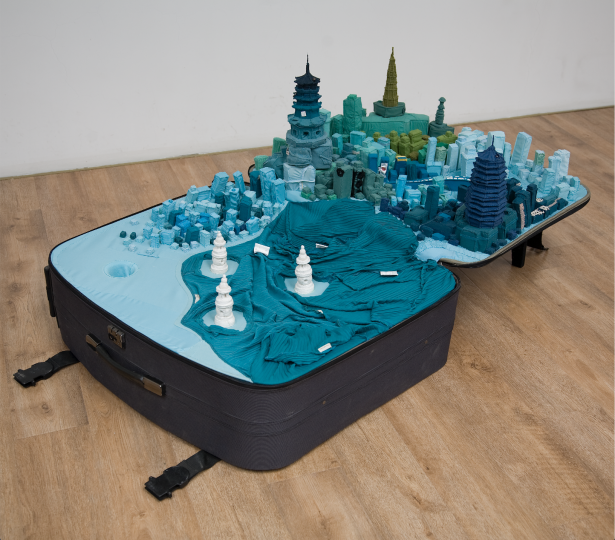 《可攜帶城市：杭州》裝置作品 2011 ? 2018尹秀珍，佩斯畫廊供圖
