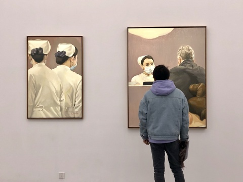 《猶在鏡中2》《猶在鏡中1》 
