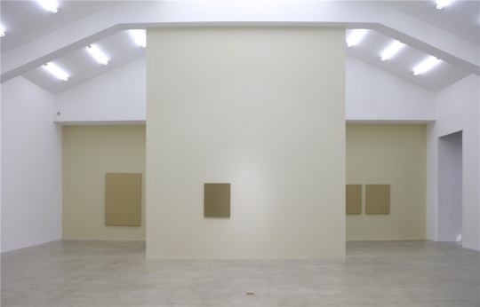 站臺中國吳杉北京首展 “曲徑”現(xiàn)悠然