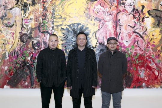白盒子藝術(shù)館館長孫永增、藝術(shù)家張旭東、策展人杜曦云
