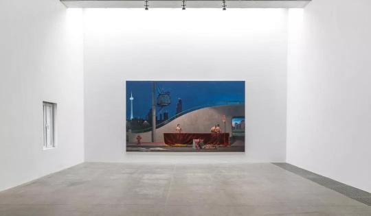 王興偉個(gè)展“面相之謎”，麥勒畫廊草場(chǎng)地空間展覽現(xiàn)場(chǎng)
