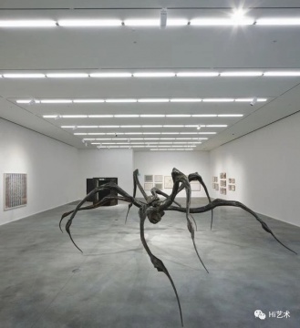 路易絲·布爾喬亞個展“Louise Bourgeois: The Fabric Works”在豪瑟沃斯（Hauser & Wirth）倫敦展覽現(xiàn)場
