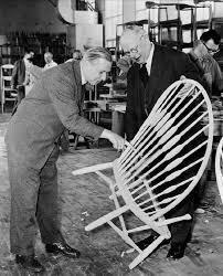 Hans J. Wegner與Johannes Hansen

