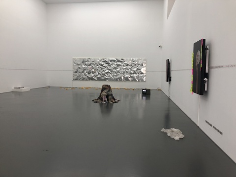 空白新展 李燎“做更好的人”＆童文敏“祖母綠”同日開幕