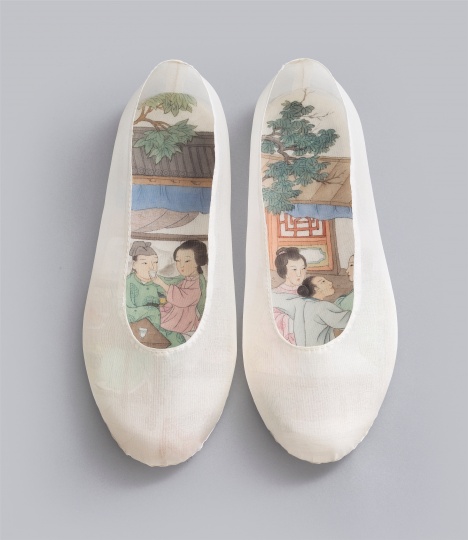 《好事成雙 - 30》24x18x5cm 絹 2017
