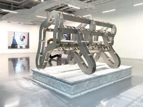 汪建偉《寒武紀(jì) No.6》260×169×175cm 不銹鋼、大理石 2018

 
