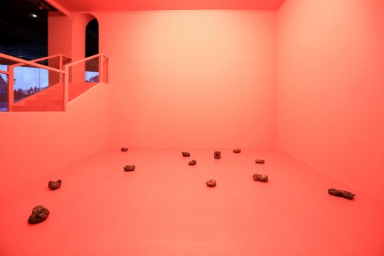 何翔宇的空間裝置作品《我們所創(chuàng)造的一切都不是我們自己》
