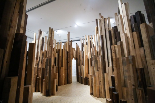 二號(hào)展廳的《城市森林》沉浸式作品
