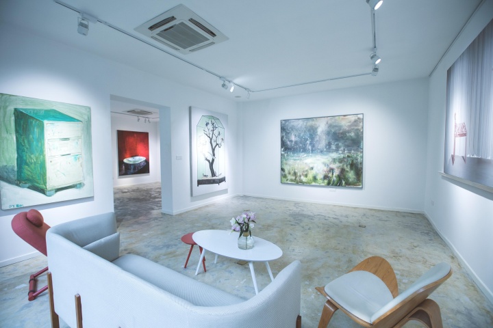 展覽“露點（Outside/In）”選自藏品中體現(xiàn)室內(nèi)與戶外空間的藝術(shù)作品，玩味“反差和對比”的概念。（2018年9月至10月）
