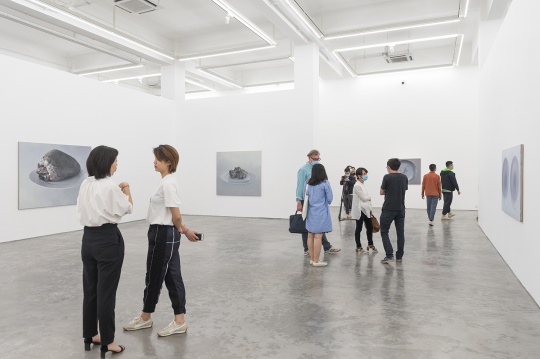 朱昱個(gè)展“靜音”亮相長征空間，不拒絕解讀但拒絕解釋