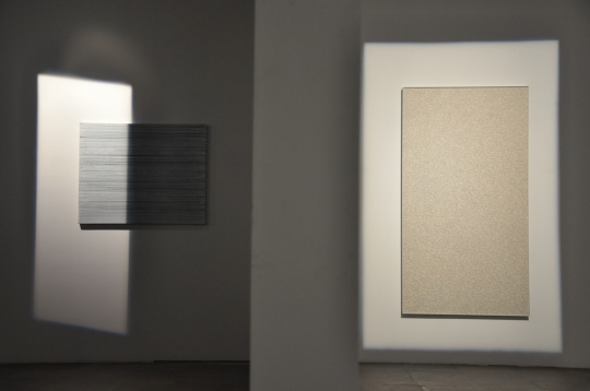 藝術(shù)糧倉黑白主義系列展第一回 “線中線” 作為褶痕之美的輕盈“逸派”
