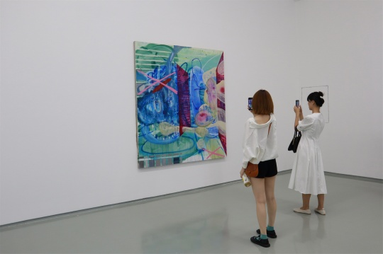 蜂巢·生成 第三十七回 “糖：張季個展”現(xiàn)場
