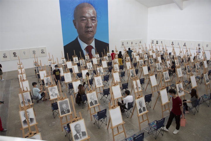 “王慶松：在希望的田野上”展覽現(xiàn)場(chǎng)
