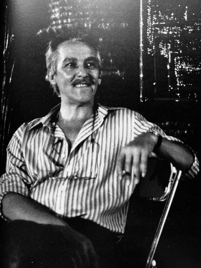萬曼，原名馬林·瓦爾班諾夫（Maryn Varbanov）（1932-1989），是中國現(xiàn)代纖維藝術(shù)的開拓者
