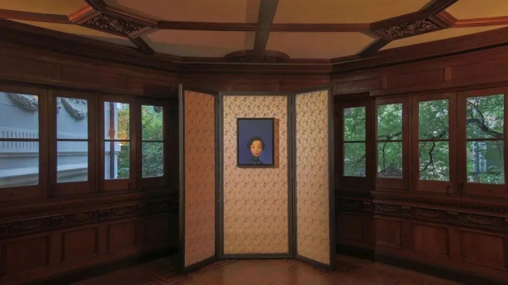 2018年 劉野個(gè)展“寓言敘述”，Prada榮宅現(xiàn)場(chǎng)，圖片: Haoyue Jiang，Courtesy Prada
