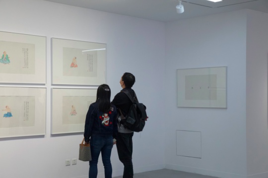 展覽現(xiàn)場的觀眾
