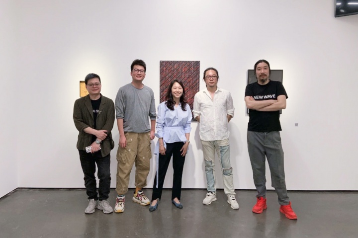 右起：策展人鮑棟、飛地創(chuàng)始人張爾、飛地聯合創(chuàng)始人全榮花
