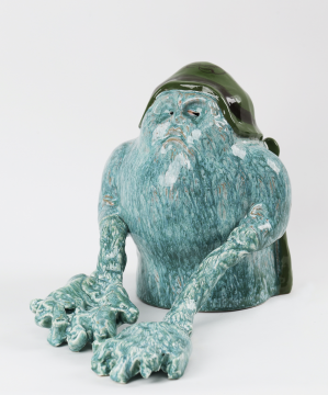 《拿主義》31×37×26cm 高溫釉陶瓷  2021

