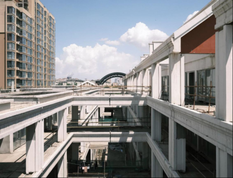 城市爛尾樓
