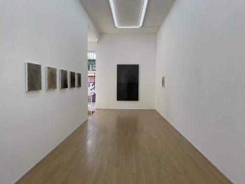 張震宇個展“塵變”，墨方展覽現(xiàn)場
