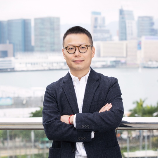 
許宇Leo Xu

卓納畫廊香港空間資深總監(jiān)

