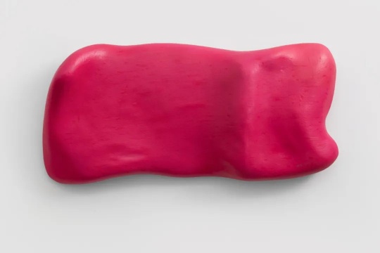 《熱舞》 66x145cm   布面油畫(huà)、玻璃鋼 2022
