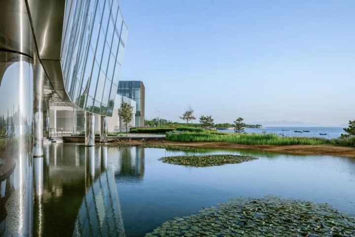 孟憲偉：歡迎來到最美海邊美術(shù)館