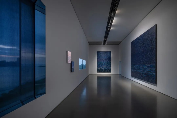 
“丁乙：流動(dòng)的無限”展覽現(xiàn)場(chǎng) 2022.08.13-2022.10.23（攝影：王聞龍）

