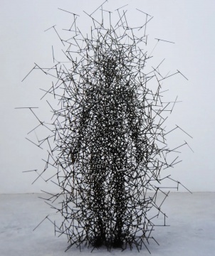
安東尼·葛姆雷《量子云XV》258×170×160cm 
4.76毫米方形不銹鋼棒材  2000 
?藝術家
