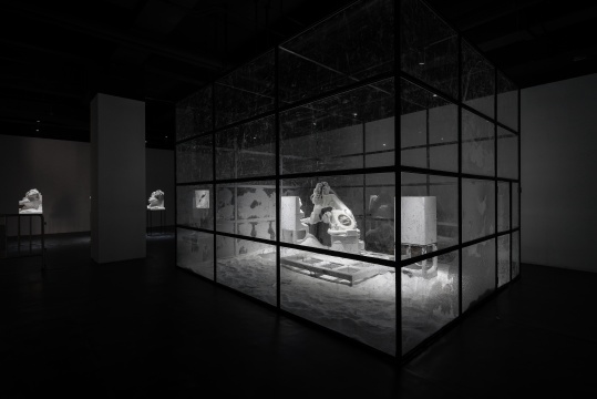夸尤拉（Quayola），《雕塑工廠：普魯托和普洛塞爾皮娜》，2018，裝置，尺寸可變
