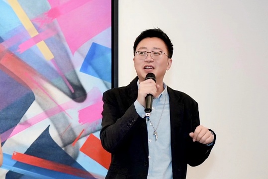 亙畫廊主理人 李征先生
