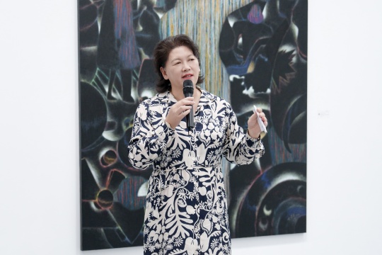 亙畫廊出品人 柔強(qiáng)女士
北京蘭斯麥芒文化發(fā)展有限公司董事長
