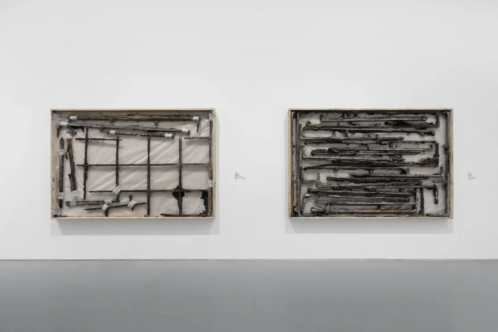 “畫作灰燼”的《無題》系列
繪畫與游蕩”展覽現(xiàn)場，星地藝術(shù)中心，2024
