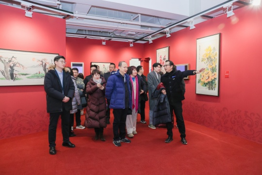 X館際合作｜花映春禧——2025館際美術(shù)作品對話展